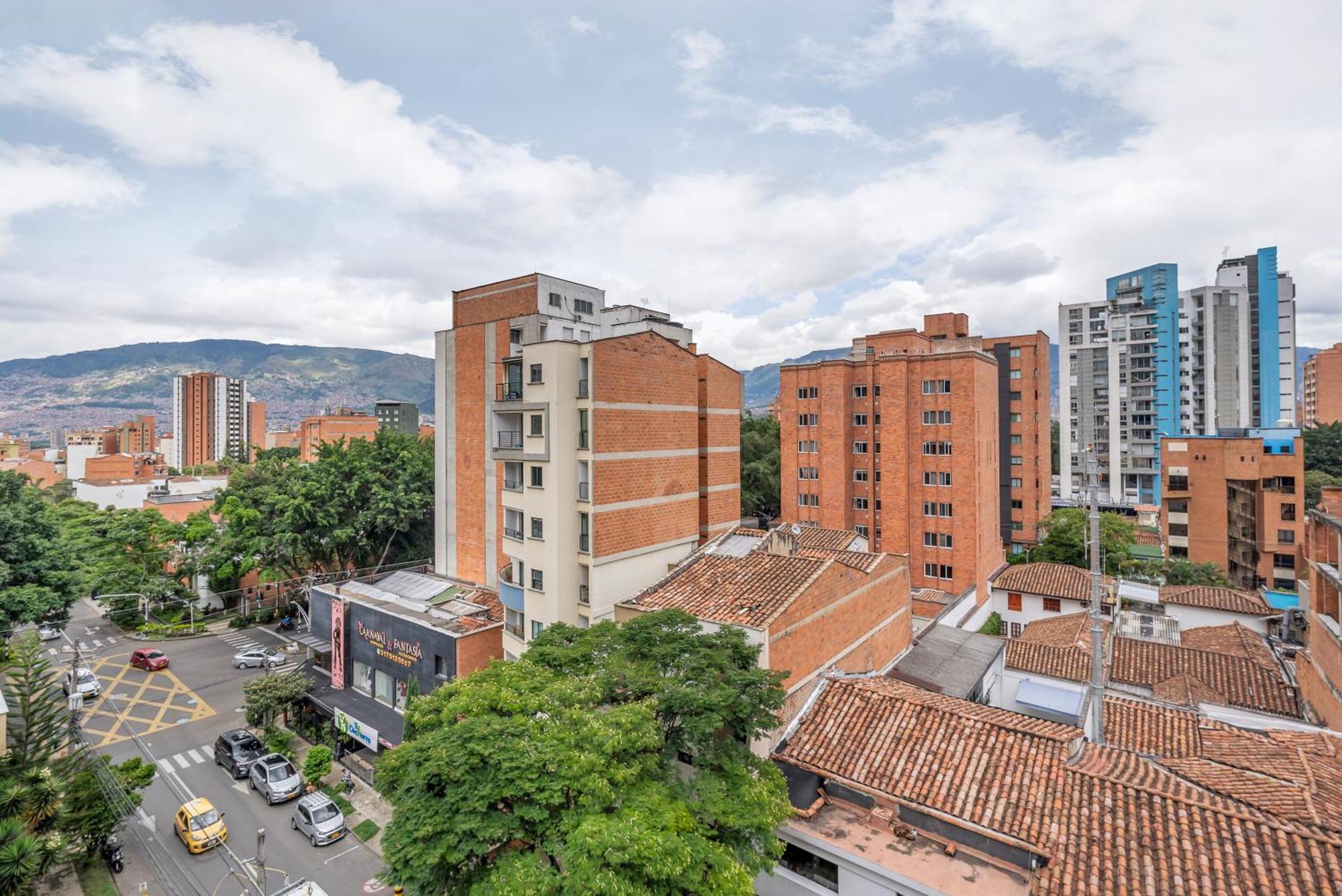 Apartamentos Housy Laureles Medellín Dış mekan fotoğraf